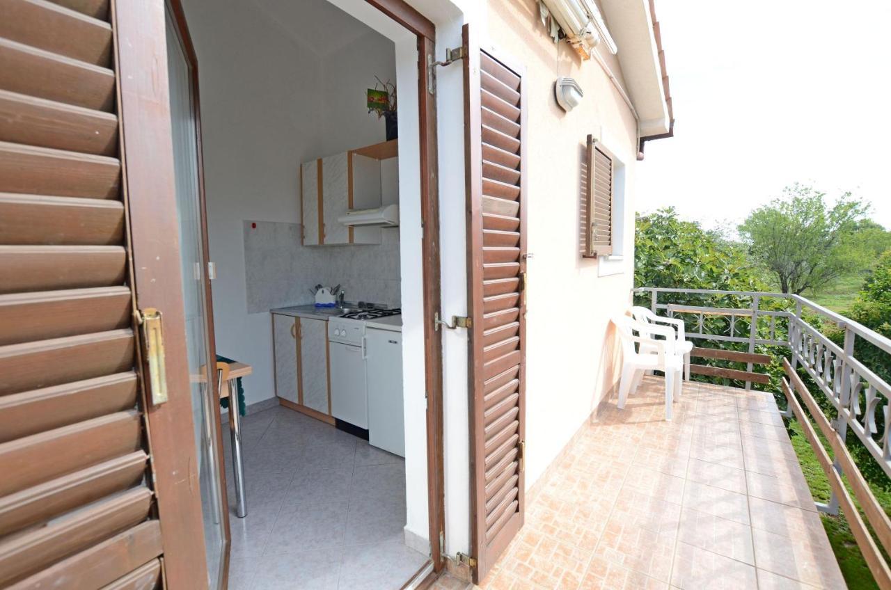 Apartments Josip Pavicini Exterior foto